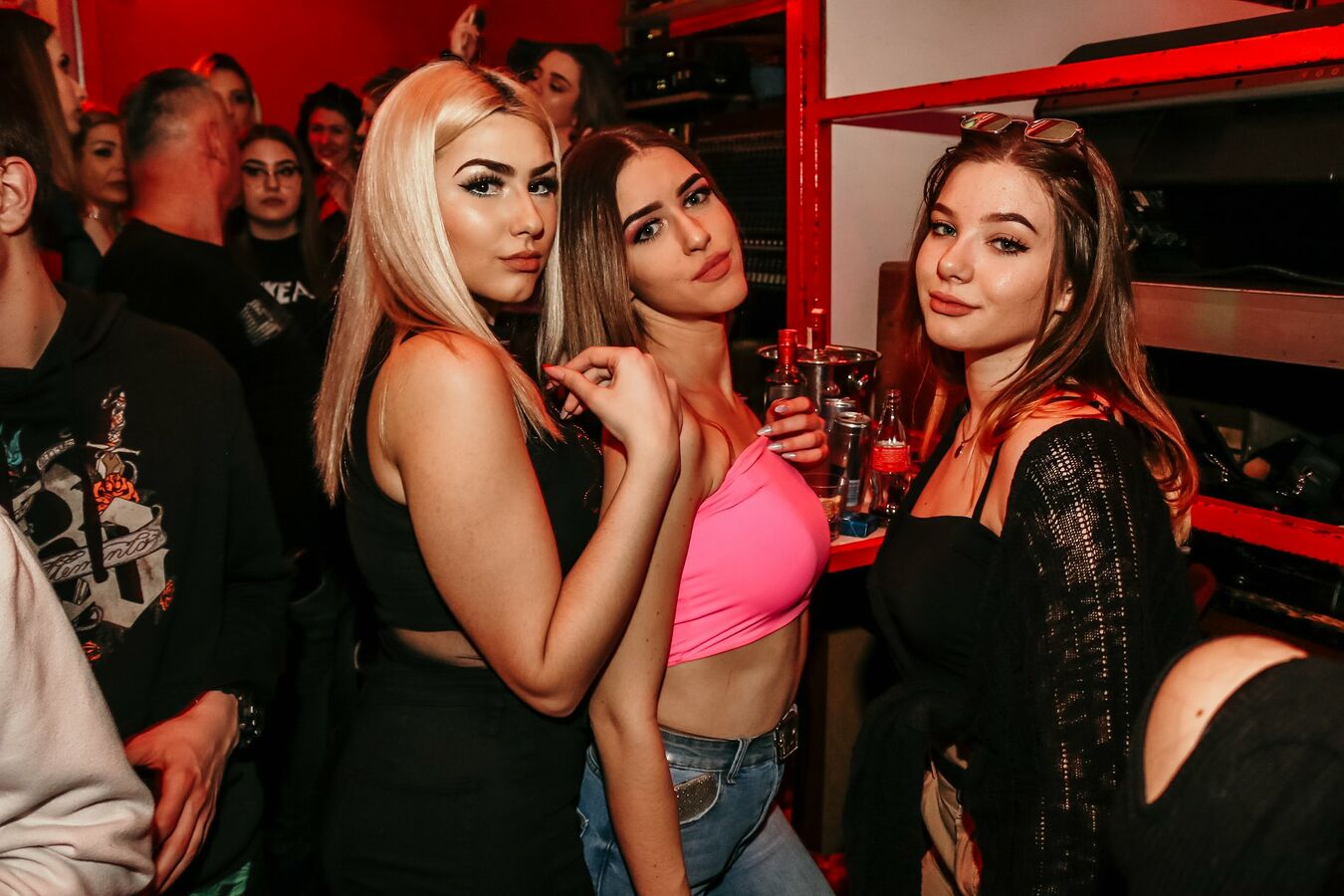 1350px Hot Girls Of Sarajevo At The Cinema Slogas Club 